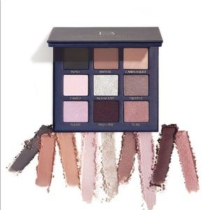 Romantic Velvet Eyeshadow Palette